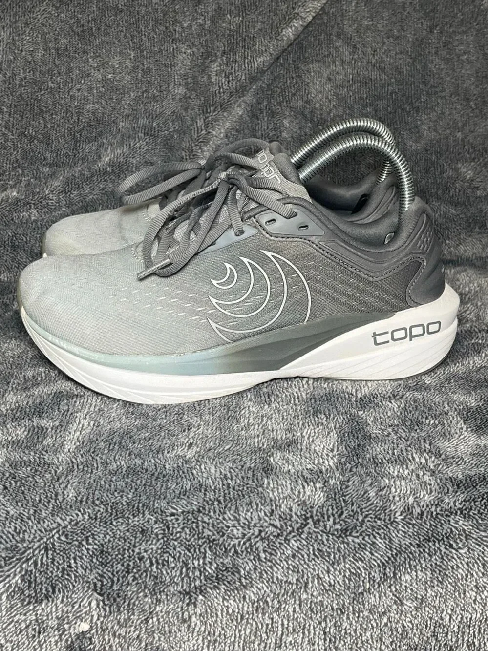 Topo Athletic Phantom 4 Women's 7.5 Wide Grey Running Shoes 5mm Drop W-Phantom 4